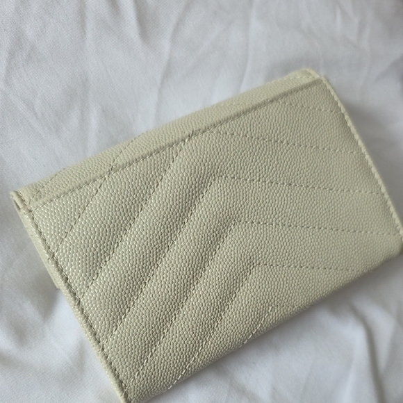 Yves Saint Laurent Beige Textured Wallet - Picture 2 of 5